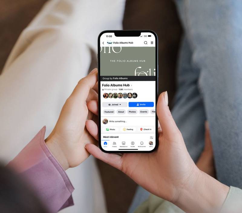 Folio Albums Facebook group for wedding photographers on a mobile